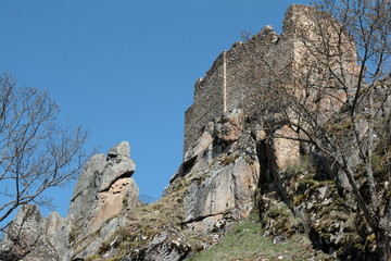 Fototapeta na wymiar Château de Quérigut dans le Donezan, Pyrénées ariégeoises, France