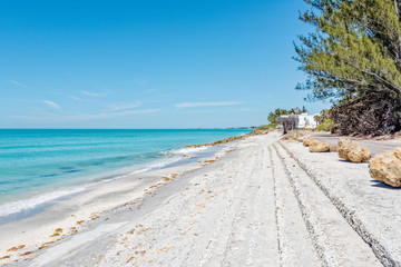 Beach drive along Casey Key