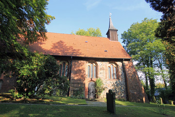 Hamburg: 1000 Jahre alte Kirche Sinstorf (Hamburg)