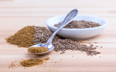 raw and crushed cumin
