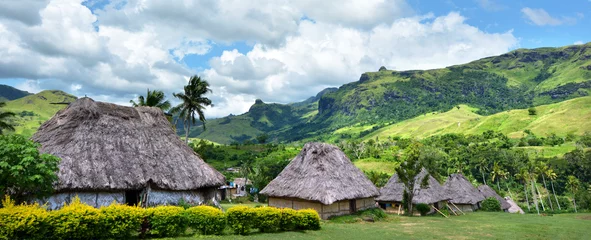 Fototapete Ozeanien Panoramablick auf das Dorf Navala Fidschi