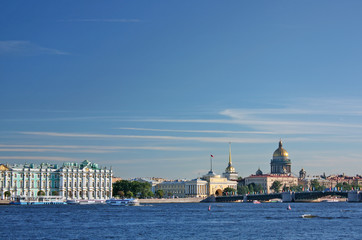 Fototapeta premium Saint-Petersburg. View of the Palace quay