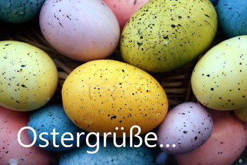 Ostereier arrangiert