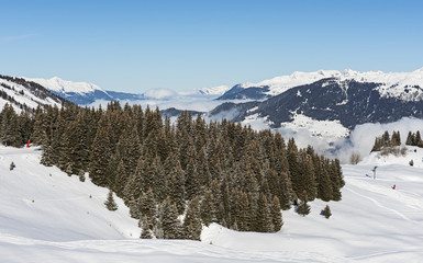 Fototapeta na wymiar Panoramic view down an alpine mountain valley