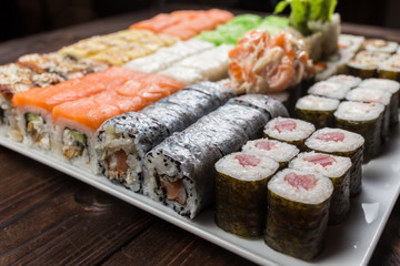 Pizza with Chicken Breast, Pineapple and Mozzarella Cheese