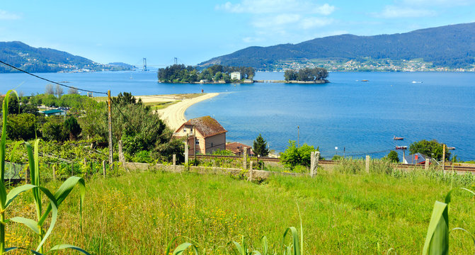 Cesantes beach (Galicia, Spain).