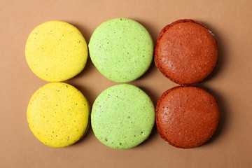  sweet French macaroons