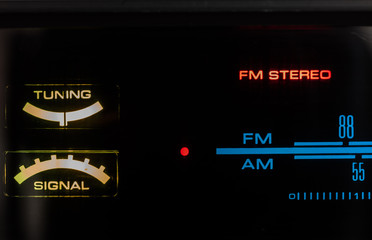 Vintage Tuner Signal And Tuning Meters