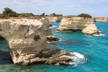 scogliera a Torre Sant'Andrea - Salento, Puglia