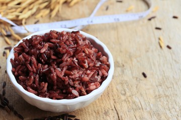 cooked red rice and raw