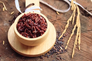 cooked red rice and raw