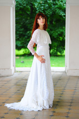 Obraz premium Young victorian lady