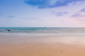 Fototapeta na wymiar Wave Sea, landscape. Rayong, Thailand.