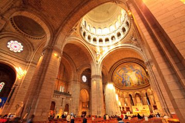 Fototapeta na wymiar Paris, intérieur de la basilique du Sacré-Cœur de Montmartre