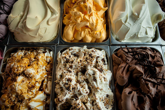 Lody w kuwecie 
