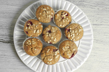Wholemeal raspberry muffins with banana and oats