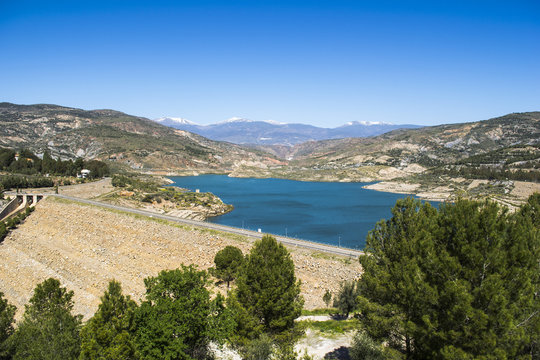 embalse de beninar