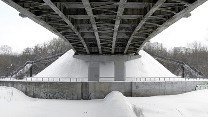 симетричный мост