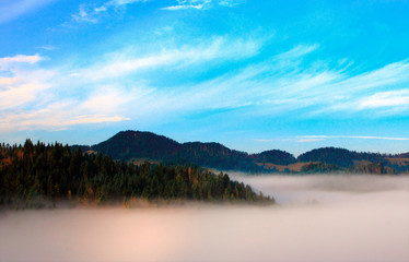 Wiosenne Mgliste Pieniny © Wojciech Lisiński