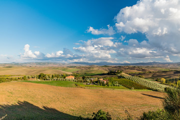Fototapeta premium panorama Sieny w Val d'Orcia i wzgórzach Chianti