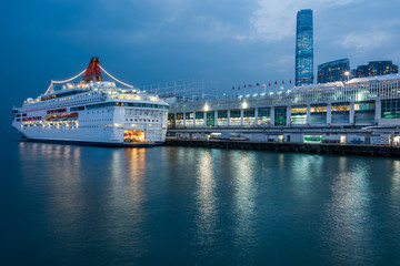 Fototapeta na wymiar view of victoria harbor in Hong Kong,China.