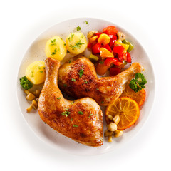 Roast chicken leg © Jacek Chabraszewski