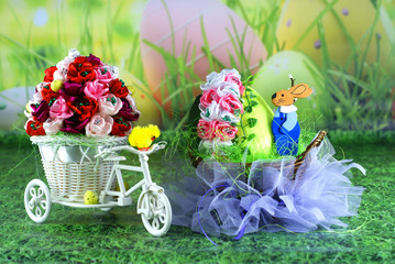 Wiosenna  Wielkanocna kartka z rowerem ,kurczakiem ,zającem, jajkiem i koszyczkiem.