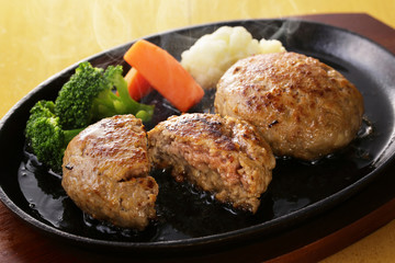 ハンバーグステーキ　Hamburger Steak