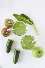 green vegetable and fruit juice