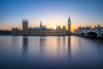 Fototapeta na wymiar Big Ben and the houses of Parliament in London at dusk
