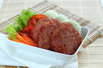 Fried minced pork.