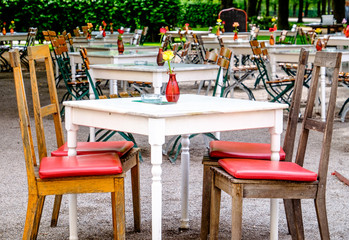 sidewalk cafe