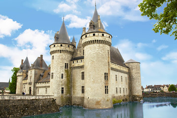 Fototapeta premium Château de Sully sur Loire, Loiret, Val de Loire, France 