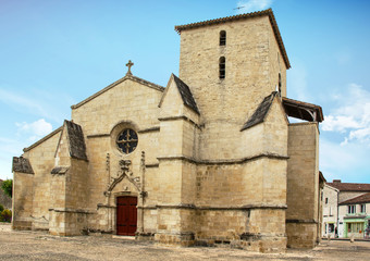 Fototapeta na wymiar Coulon. Eglise sainte trinité. Deux Sèvres, Poitou Charentes