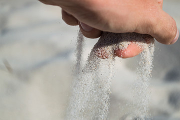 Fototapeta premium Time Running Like Sand through My Hand – Summer at a Beach in the Hamptons, USA