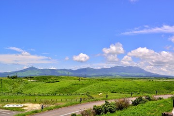 阿蘇山外輪山をドライブ
