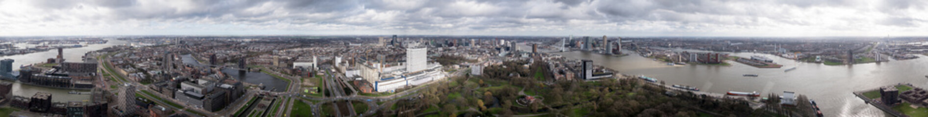 Fototapeta na wymiar Panorama Rotterdam from Euromast