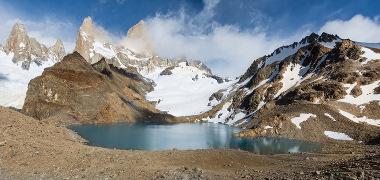 Argentina, Patagonia, El Chalten,Los Glaciares National Park, Lagoon Los Tres