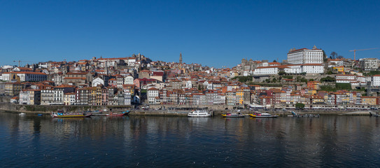 Fototapeta na wymiar View to Porto from Vila Nova de Gaia, Portugal