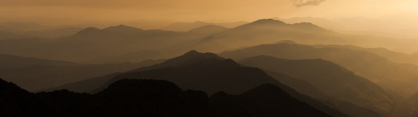 Obraz premium Beautiful clouds in the foothills of the Himalayas