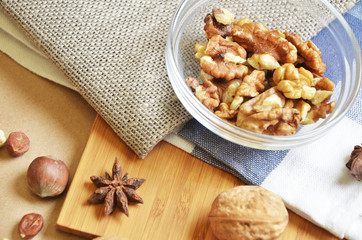 different types of nuts