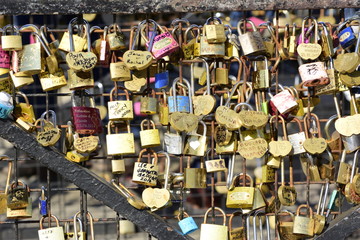 square du vert galant / cadenas / Paris / France