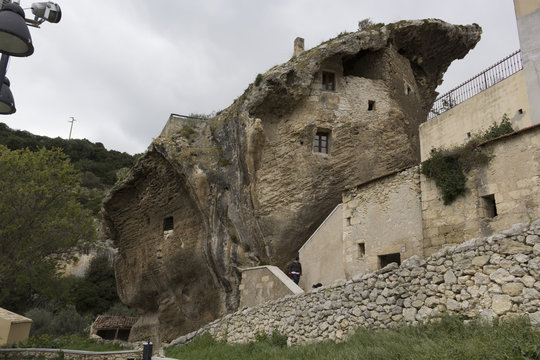 il faro dell'isola della Bocca