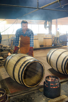 Cooper shaping barrel using heat