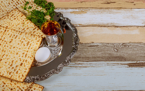passover matzoh jewish traditional sedder plate