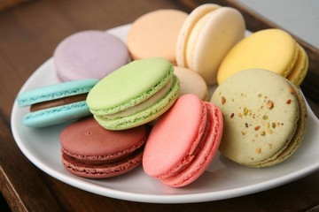 Sweet and colourful french macaroons  마카롱