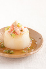 Daikon with crab sauce