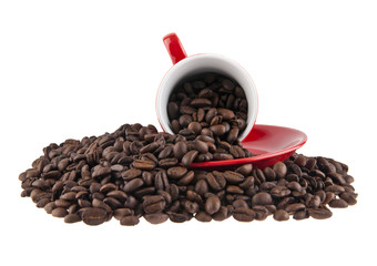 grains of coffee and red cup