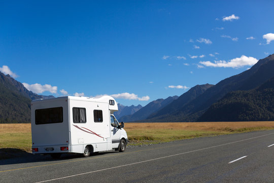 Traveling by motorhome, New Zealand
