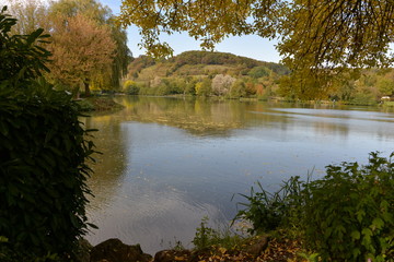 au bord de l'eau